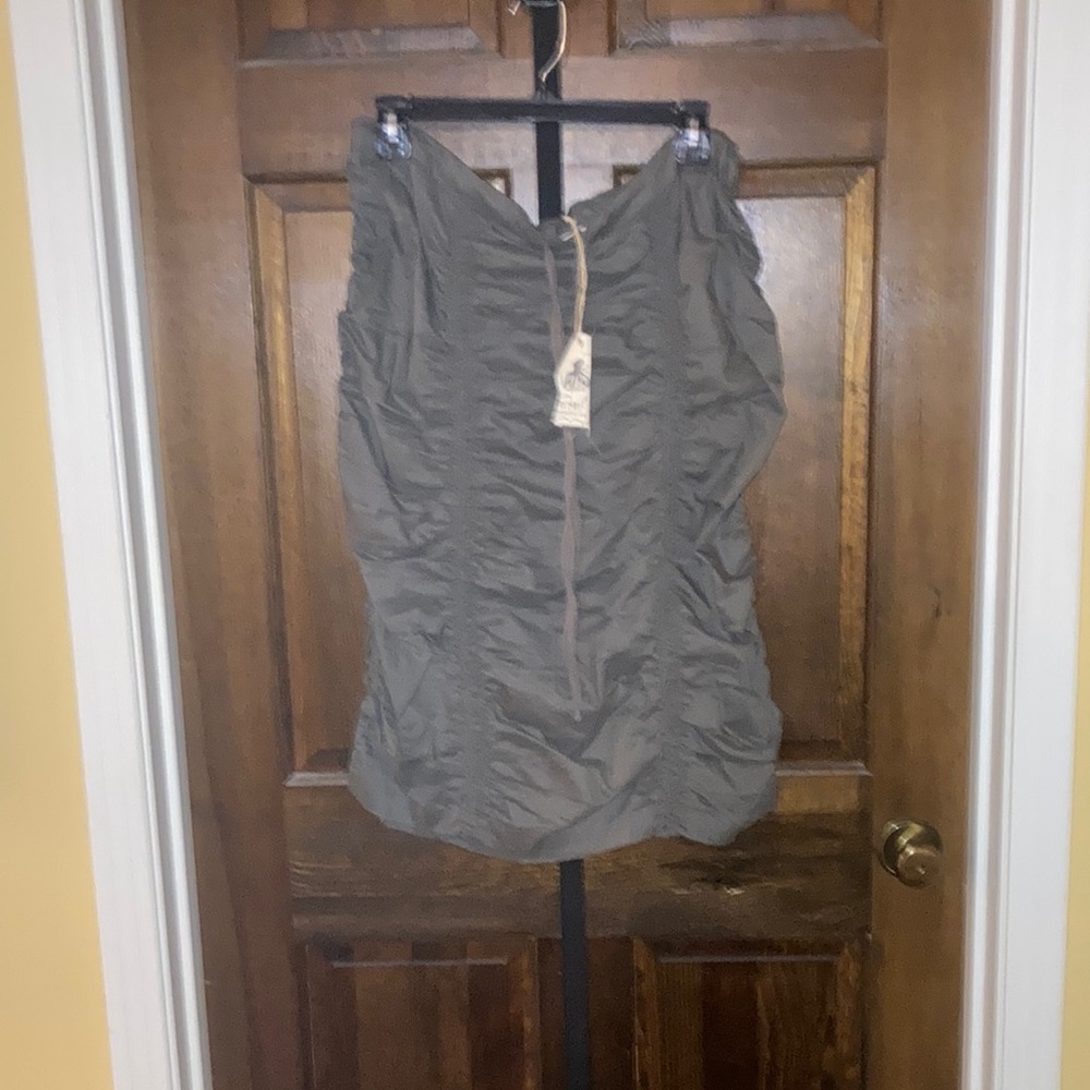 Easel Olive Green Bubble Mini Skirt with Ruched Detail Size Large